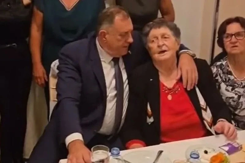 Preminula majka Milorada Dodika, nekoliko dana je bila u komi